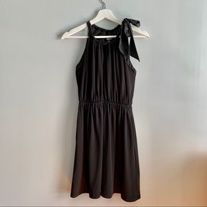 ❗️MOVING SALE❗️ EXPRESS Dress With Bow & Pockets